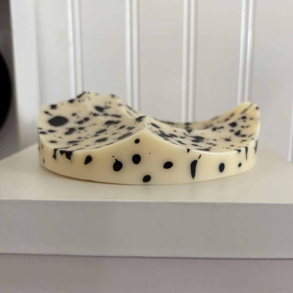 Ume Studio Erode Soap Sculpture White Grapefruit Topographic Two Tone NIB - Picture 3 of 7